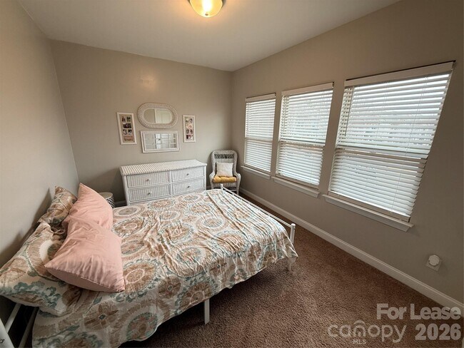 Building Photo - 8708 Aspinwall Dr