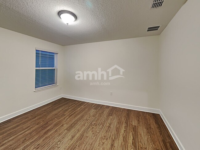 Building Photo - 4719 Reisswood Loop