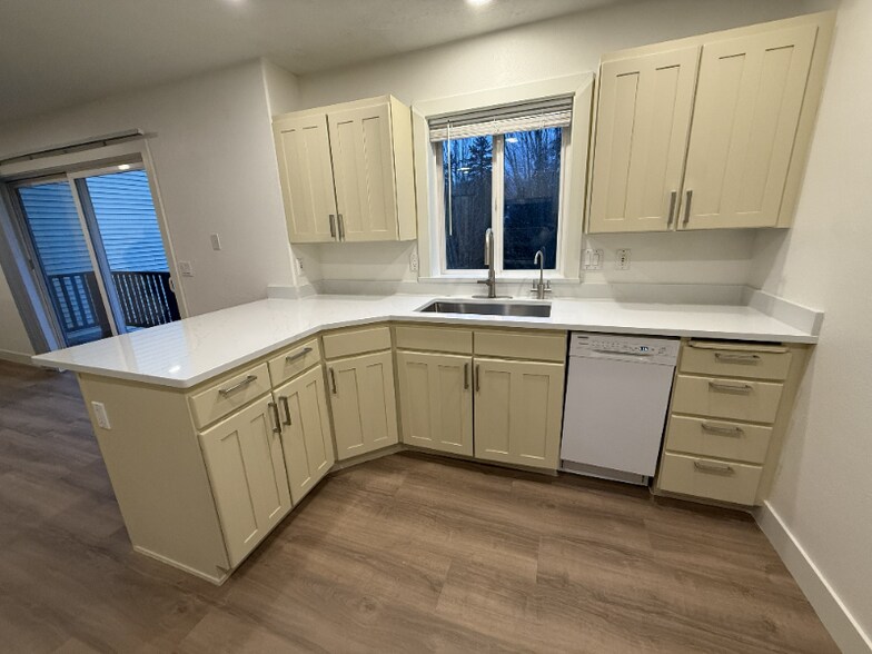 Building Photo - 14518 SE Territory Dr