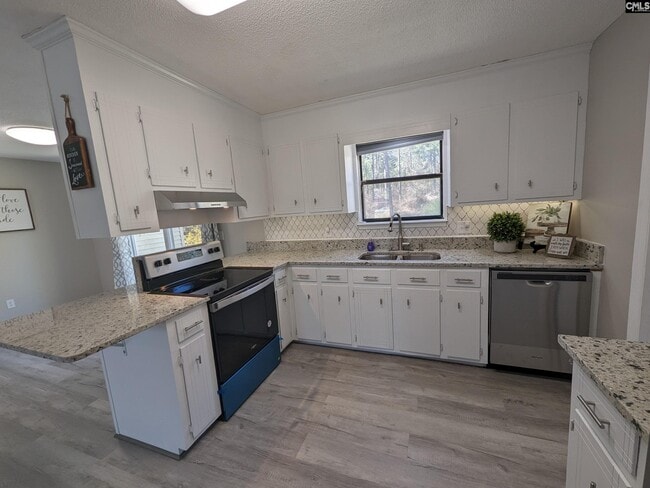 Building Photo - 404 Fox Squirrel Rd