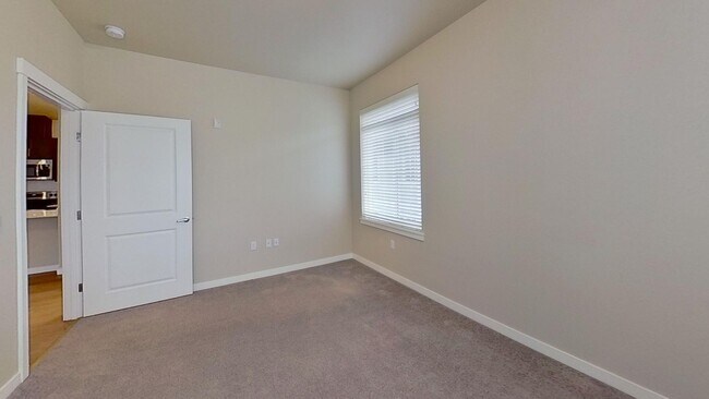 Building Photo - 2 Bedroom, 2 Bath Apartment in West Olympia – December Rent FREE!!