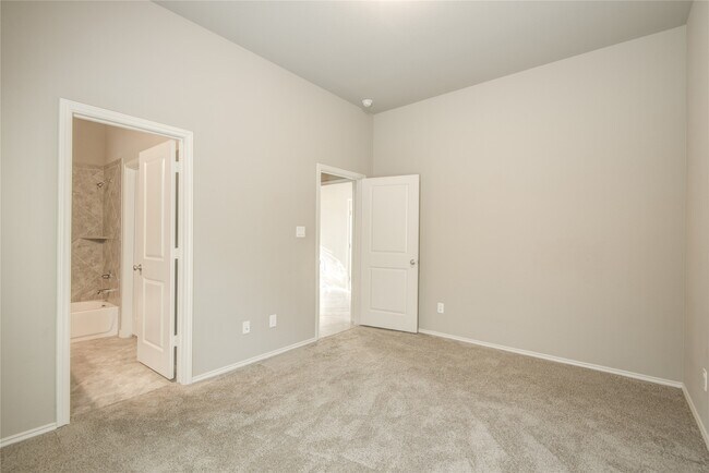 Building Photo - 29006 Crystal Rose Ln