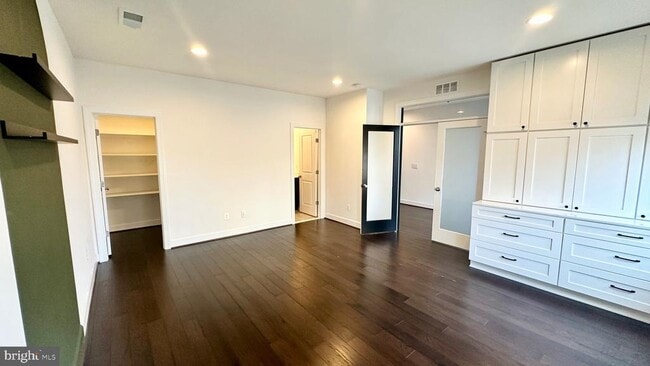 Building Photo - 20265 Oak Bluff Dr
