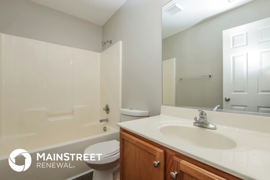 Building Photo - 6007 Trailshead Dr