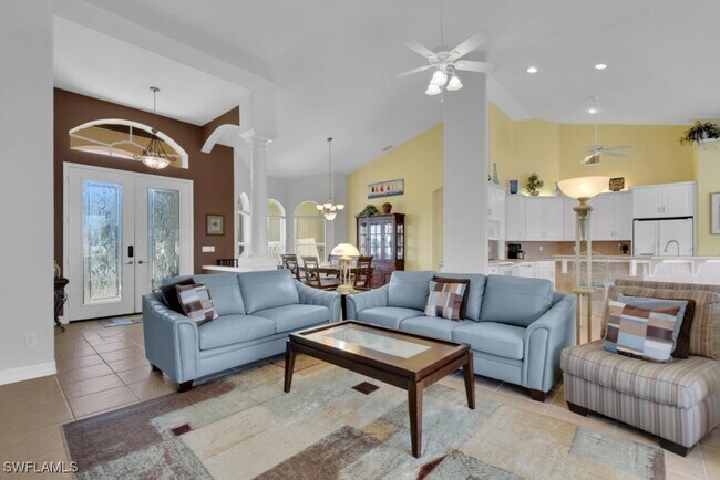 Building Photo - 3335 SW 25th Ct