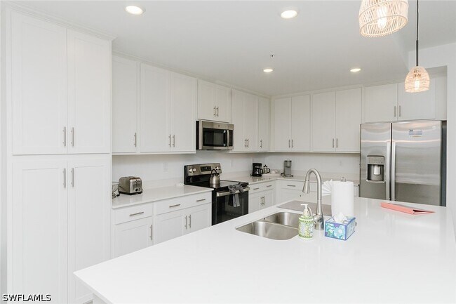 Building Photo - 5629 Double Eagle Cir