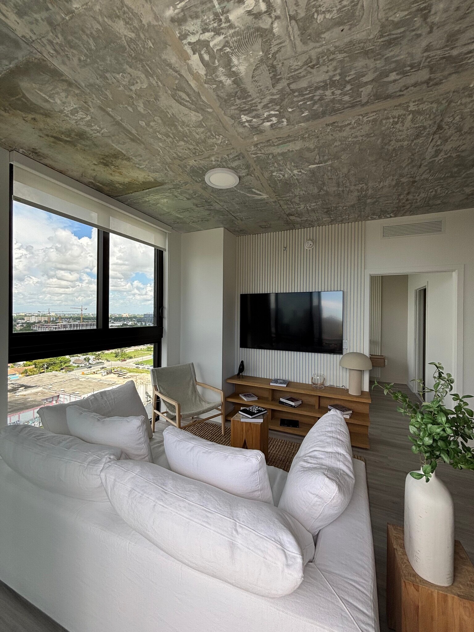 Building Photo - 1740 NW 1st Ave