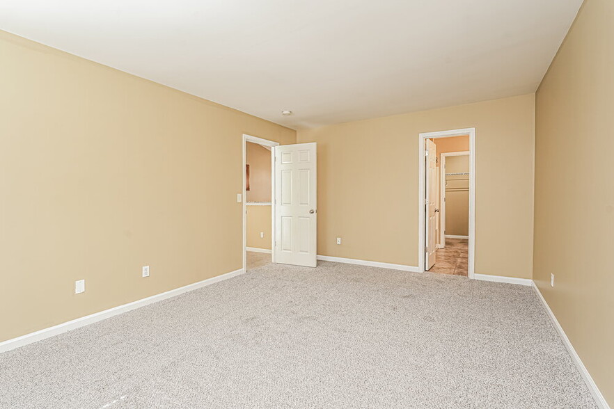 Building Photo - 3644 Thornaby Cir