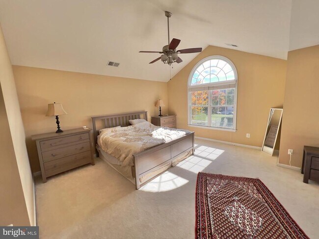 Building Photo - 42650 Nations St