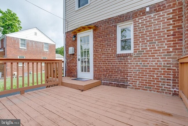 Building Photo - 2719 Albemarle Dr