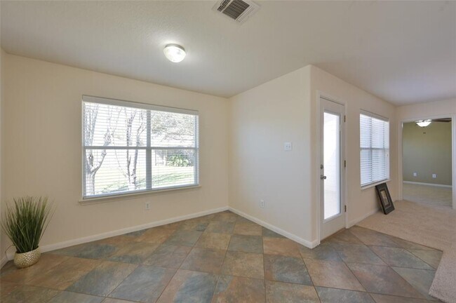 Building Photo - 28927 Rio Grande River Dr