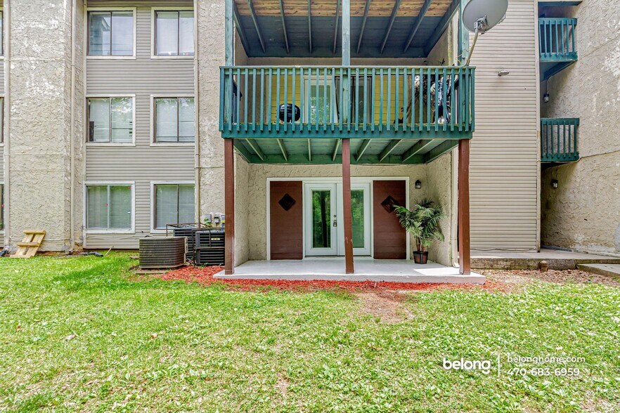 Building Photo - 3575 Oakvale Rd