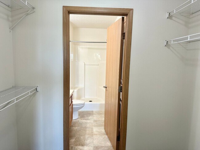 Building Photo - 4431 Calico Dr S