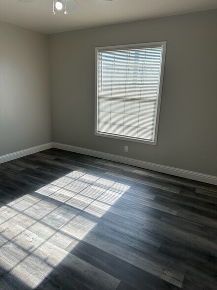 Building Photo - 6340 Watt Ave