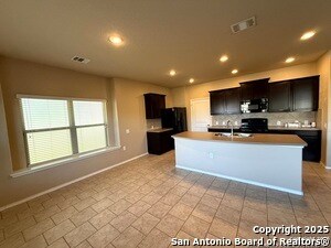 Building Photo - 6015 Cielo Ranch