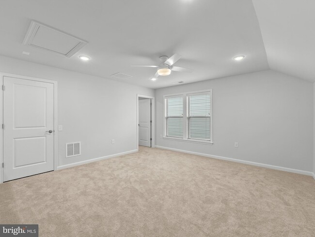 Building Photo - 6248 Zinnia Ln