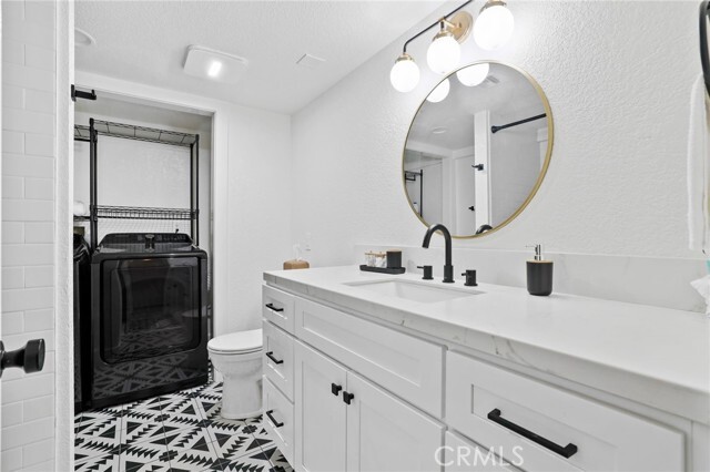 Building Photo - 41625 Thrush Ct