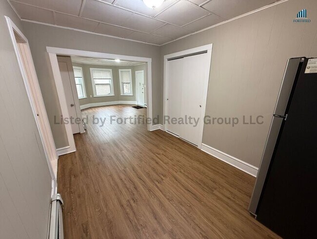 Building Photo - 139 Oliver St