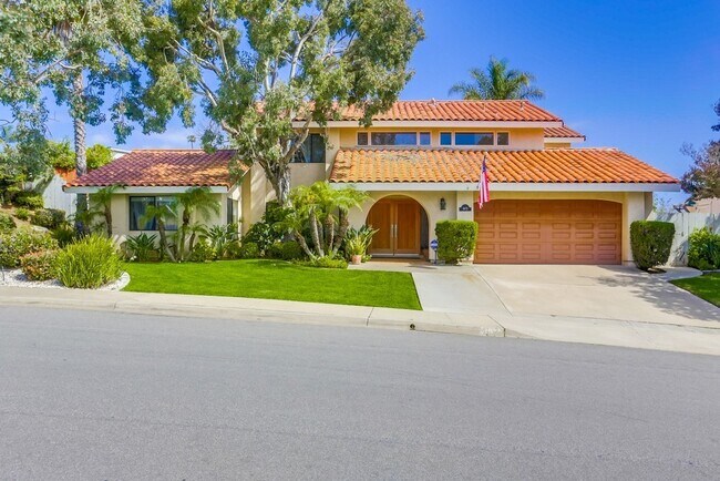 Primary Photo - Beautiful La Jolla Alta Home! 50% off Firs...