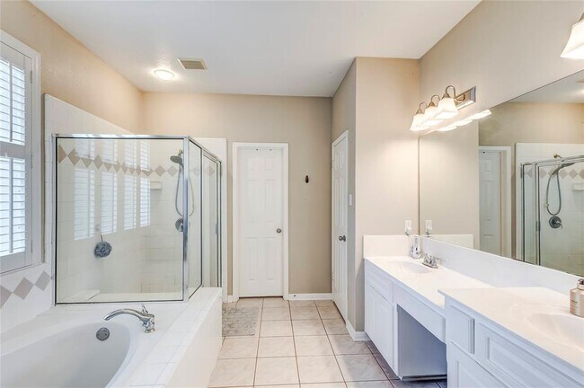 Building Photo - 8202 Sunburst Pkwy