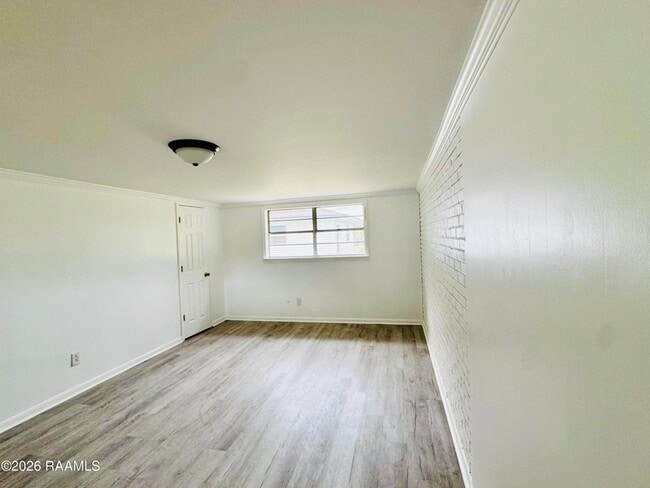 Building Photo - 1118 LA-357