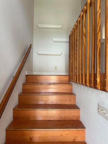 Building Photo - 21 Via de Casas Sur Via