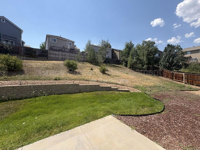 Building Photo - 910 Humboldt Way