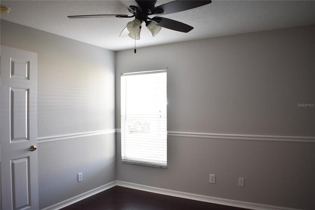 Building Photo - 2132 Brandon Park Cir