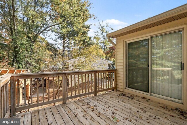 Building Photo - 13828 Londonderry Ct