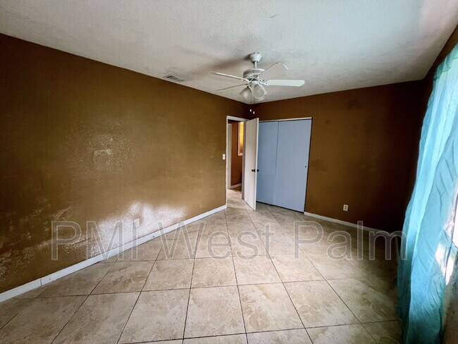 Building Photo - 1225 S C St