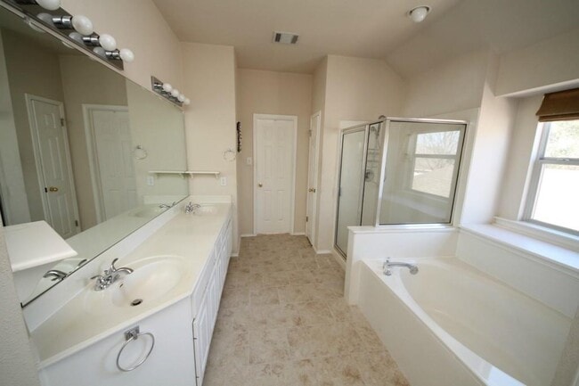 Building Photo - 2408 Cranberry Cove