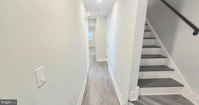 Building Photo - 5233 Chancellor St