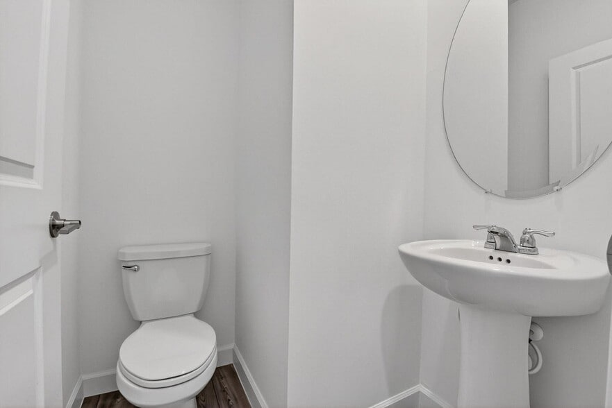 Building Photo - 4645 Meyerson Pl