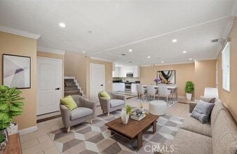 Building Photo - 6616 S Figueroa St