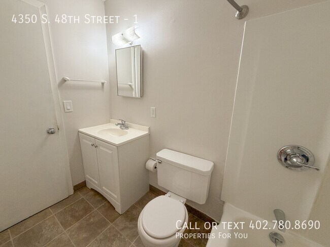 Building Photo - 4350 S 48th St