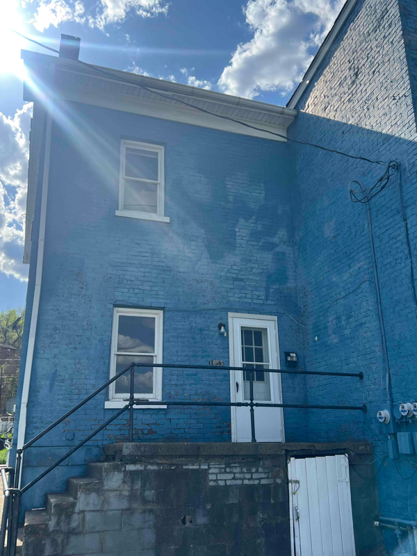 Primary Photo - 1853 Belmont St
