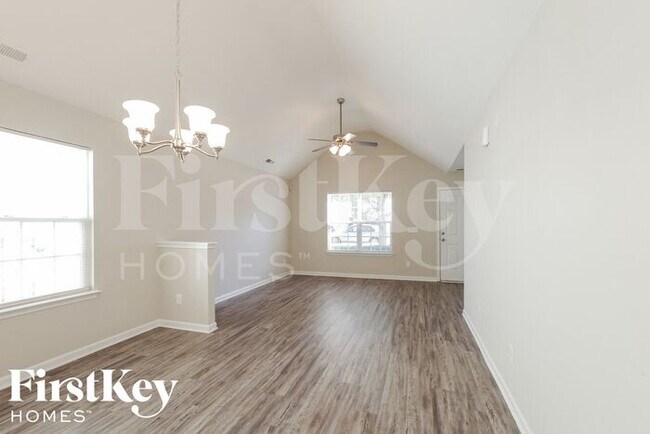 Building Photo - 2445 Anna Garrison Rd