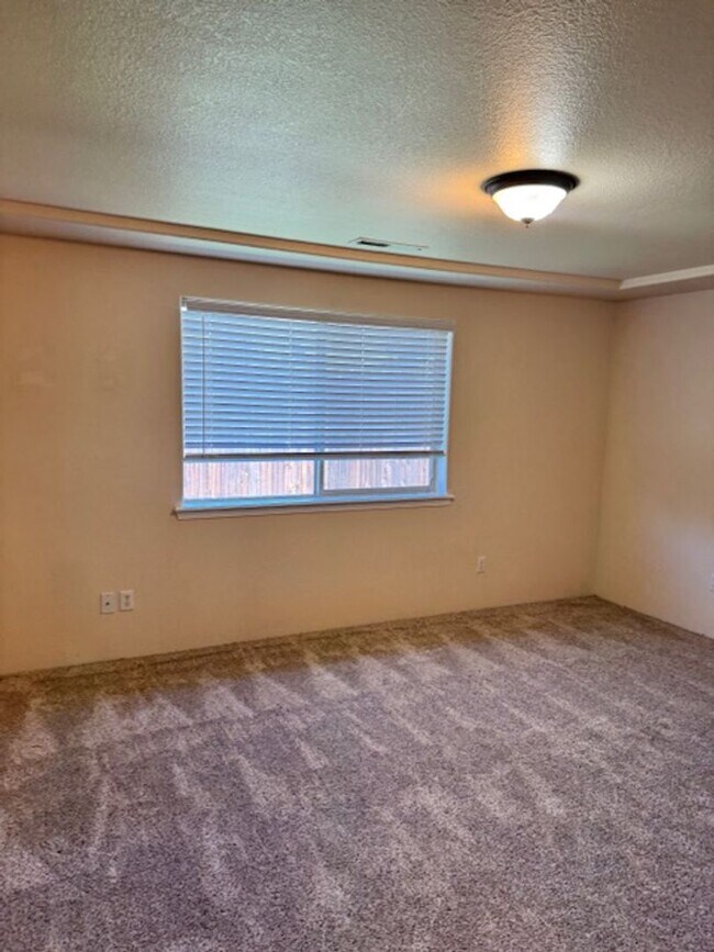 Building Photo - 2346 Stonefield Way