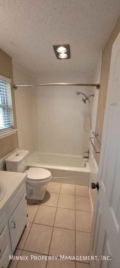 Building Photo - 4620 Itasca St