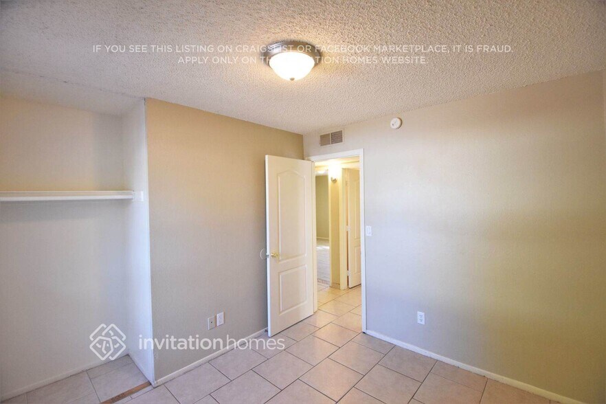 Building Photo - 6007 W Banff Ln.