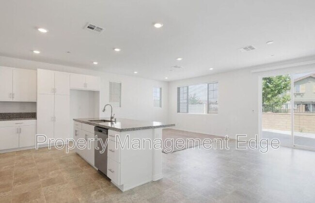 Building Photo - 30183 Sunset Pier Dr