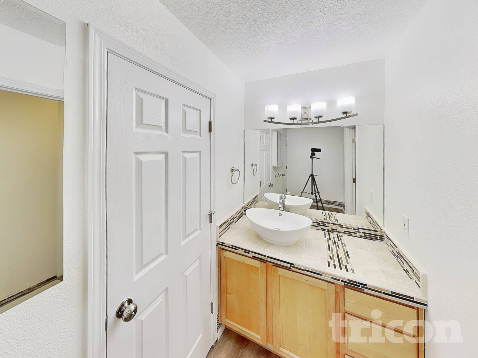 Building Photo - 7535 SW Onnaf Ct