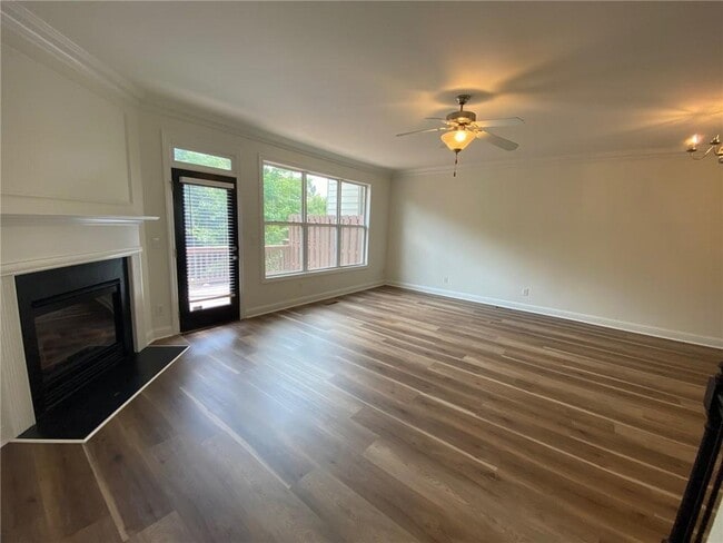 Building Photo - 3231 Greenwood Oak Dr