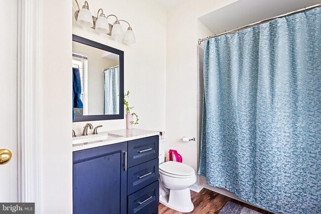 Building Photo - 8202 Catbird Cir