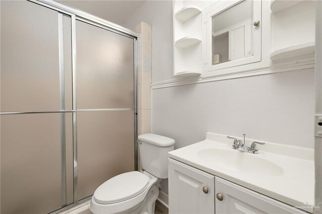 Building Photo - 20 S Dunlap Ave