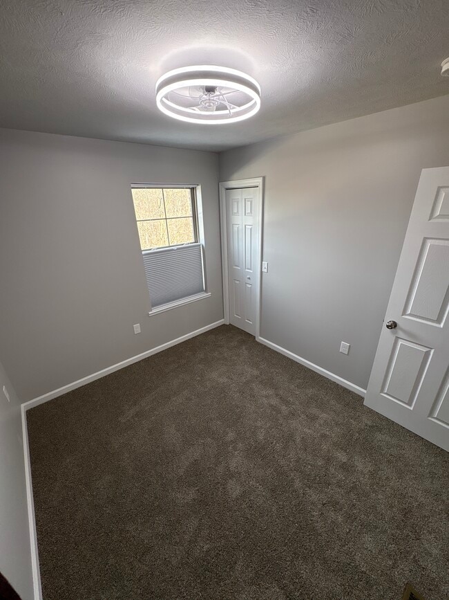 Building Photo - Kistler Place