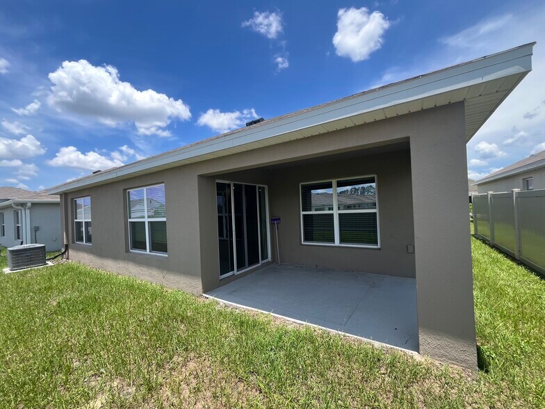 Building Photo - 8564 SW 46th Ter