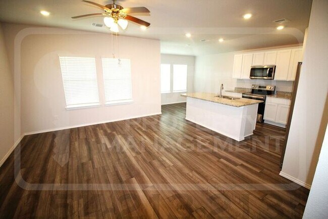 Building Photo - 1704 Cedrus Dr