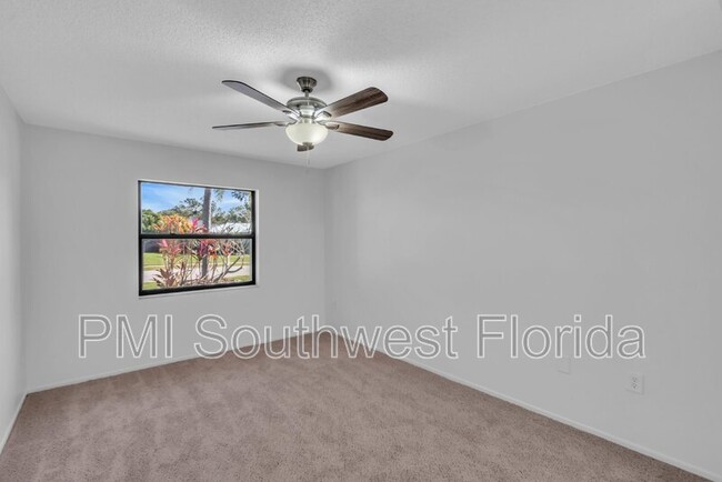 Building Photo - 1027 Deer Hollow Way