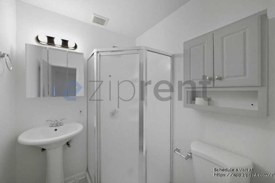 Building Photo - 7064 Eunice Dr